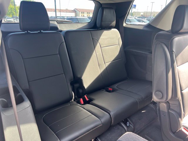 Used 2018 Chevrolet Traverse LT w/ LPO, Black Accent Package AWD/4WD image 17