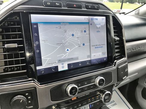 Used 2022 Ford F450 Limited image 16