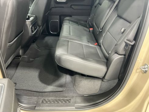 Certified 2022 GMC Sierra 1500 Elevation w/ Elevation Premium Package image 13