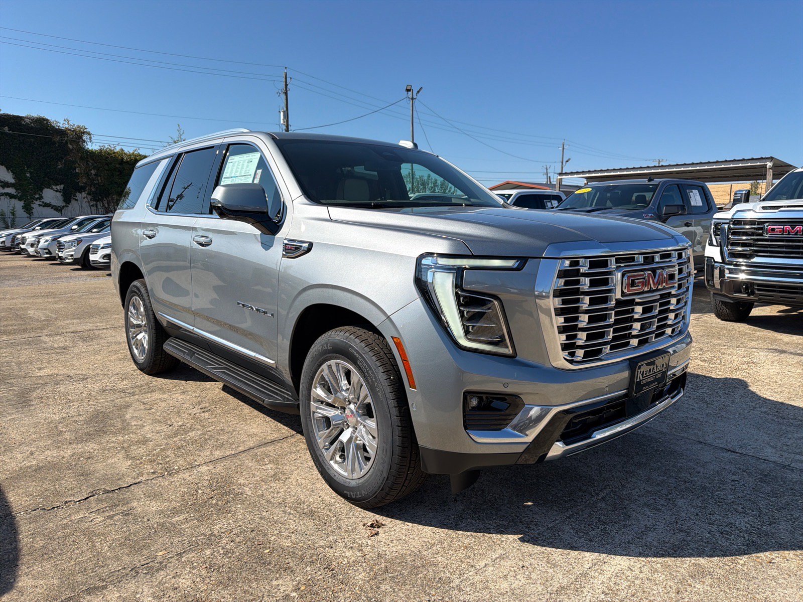 New 2026 GMC Yukon Denali w/ LPO, Floor Liner Package RWD image 2