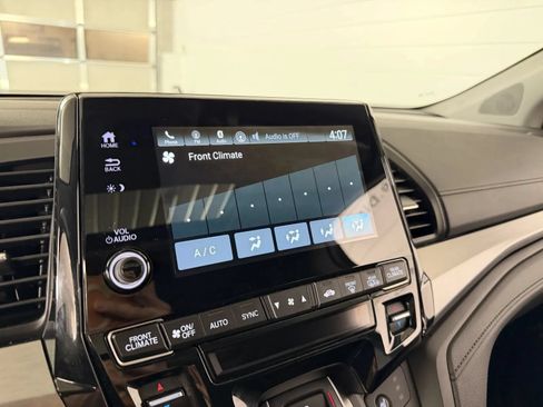 Used 2023 Honda Odyssey EX-L image 24