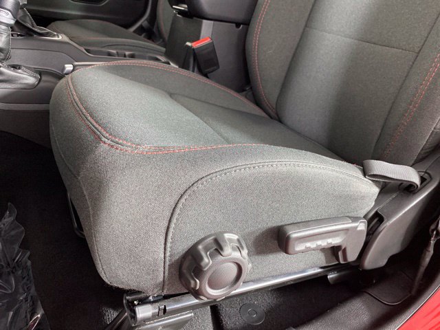 Used 2025 Jeep Wrangler Unlimited Rubicon AWD/4WD image 19