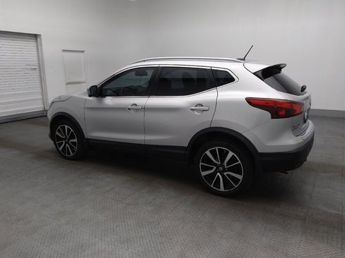 Used 2017 Nissan Rogue Sport SL w/ SL Premium Package FWD image 3