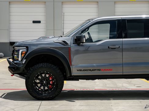 Used 2025 Ford F150 Raptor w/ Equipment Group 803A Raptor R AWD/4WD image 9