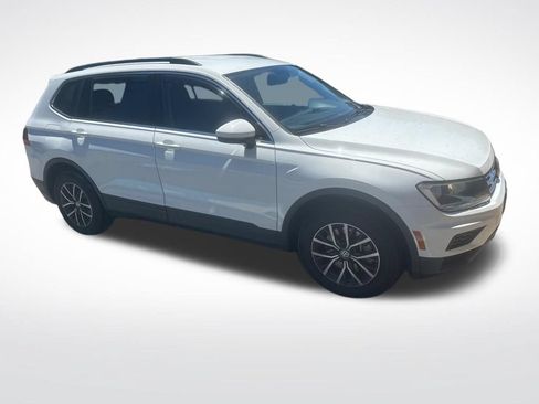 Used 2019 Volkswagen Tiguan SEL R-Line AWD/4WD image 11