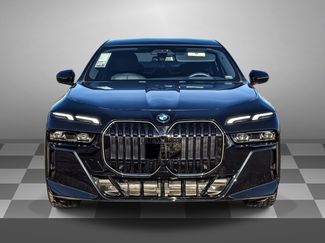 Used 2025 BMW 740i xDrive video 2