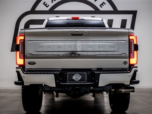 Used 2026 Ford F350 Platinum w/ Platinum Plus Package image 10