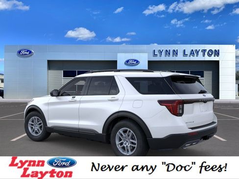 New 2026 Ford Explorer Active w/ Active Comfort Package RWD image 4