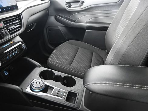 Used 2023 Ford Escape Active w/ Tech Pack #1 AWD/4WD image 31