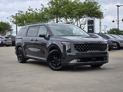 Used 2025 Kia Carnival SX w/ SX Dark Edition Package