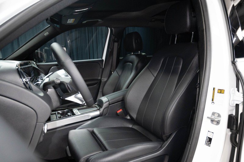 New 2026 Mercedes-Benz GLB 250 image 11