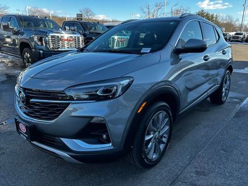 Used 2023 Buick Encore GX Essence w/ Experience Buick Package image 3