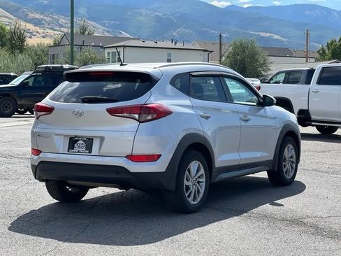 Used 2016 Hyundai Tucson SE w/ Option Group 02 FWD image 8