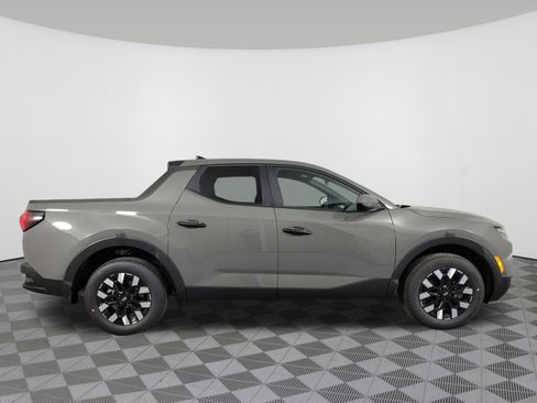 New 2025 Hyundai Santa Cruz SE image 2