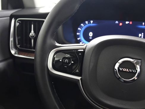 Used 2025 Volvo V60 B5 Cross Country Plus AWD/4WD image 29