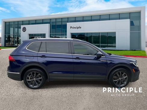 Used 2023 Volkswagen Tiguan SE FWD image 5