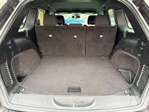 Used 2014 Jeep Grand Cherokee Laredo w/ 18" Wheel & 8.4" Radio Group image 23