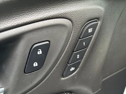 Used 2023 Buick Encore GX Essence w/ Experience Buick Package image 14