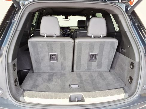 Used 2020 Cadillac XT6 Premium Luxury FWD image 9