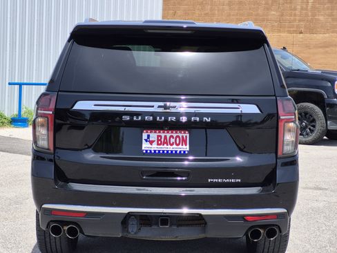 Used 2022 Chevrolet Suburban Premier w/ Max Trailering Package AWD/4WD image 5