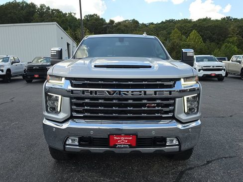 Used 2023 Chevrolet Silverado 3500 LTZ w/ LTZ Plus Package AWD/4WD image 3