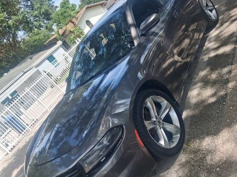 Used 2018 Dodge Charger R/T RWD image 5
