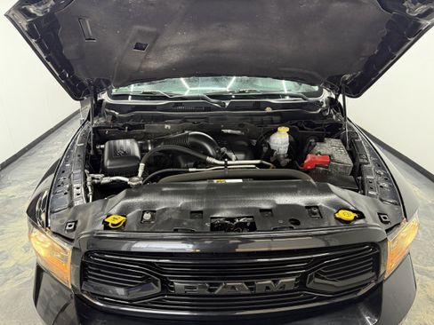 Used 2018 RAM 1500 Sport w/ Hydro Blue Sport Package image 27