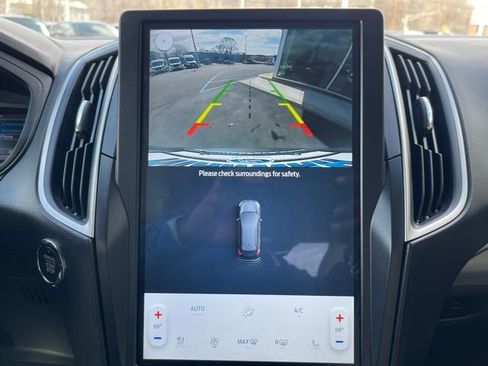 Used 2022 Ford Edge SEL w/ Convenience Package image 15