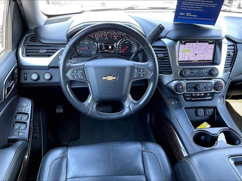 Used 2018 Chevrolet Tahoe LT w/ LT Signature Package image 4
