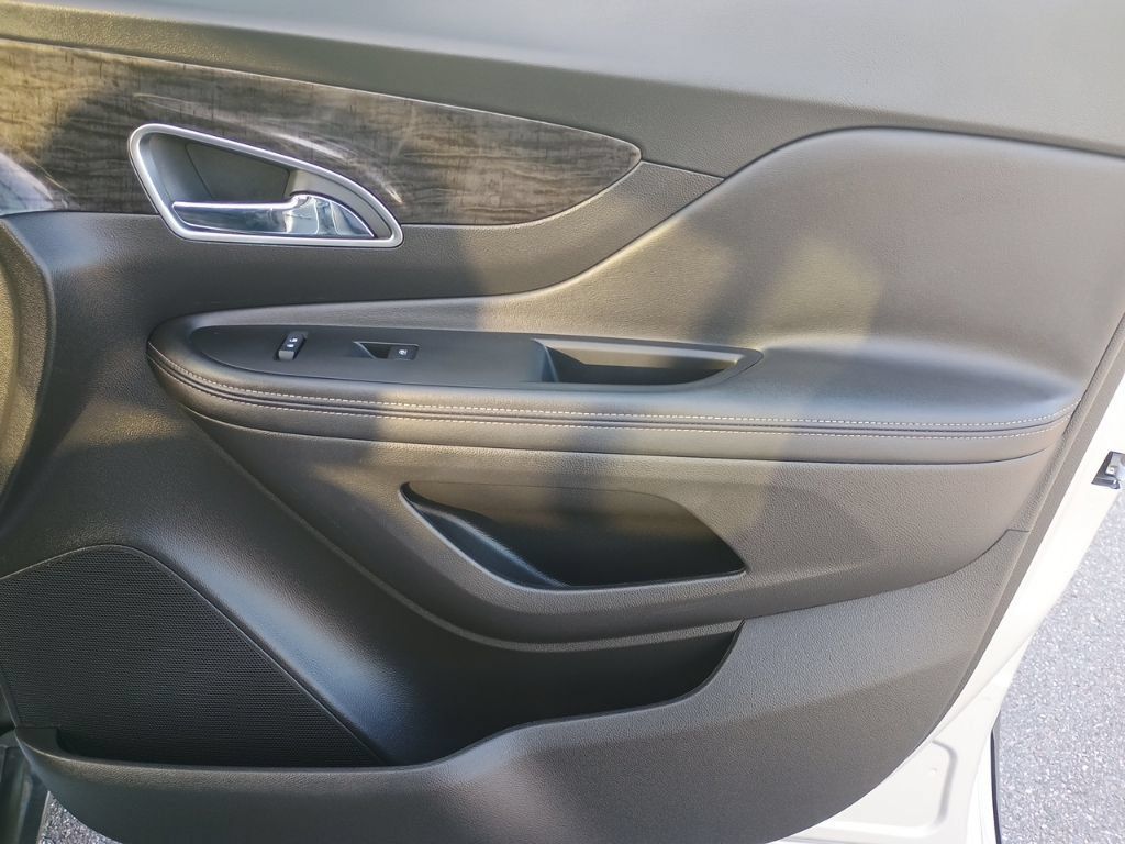 Used 2016 Buick Encore FWD image 21