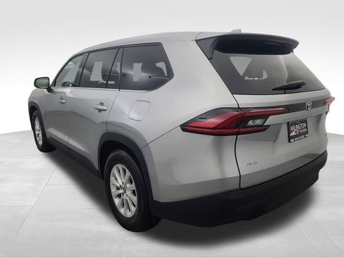 Used 2025 Toyota Grand Highlander AWD image 8