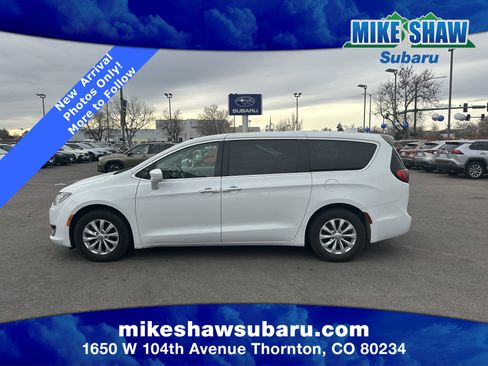 Used 2019 Chrysler Pacifica Touring Plus image 24