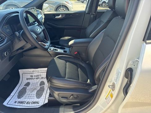 New 2025 Ford Escape ST-Line w/ Tech Pack #1 image 27