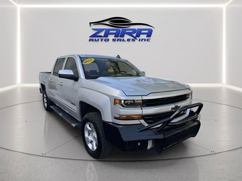 Used 2018 Chevrolet Silverado 1500 LT w/ Texas Edition AWD/4WD image 8