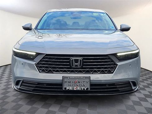 Used 2025 Honda Accord EX-L image 2
