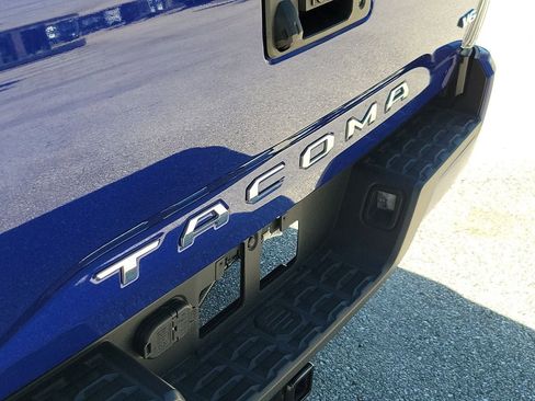 Used 2023 Toyota Tacoma TRD Sport RWD image 6