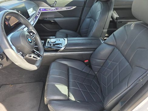 Certified 2023 BMW 760i xDrive AWD/4WD image 10