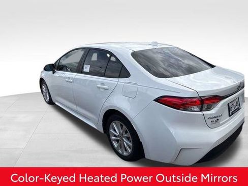 Used 2025 Toyota Corolla LE w/ LE Premium Package image 10