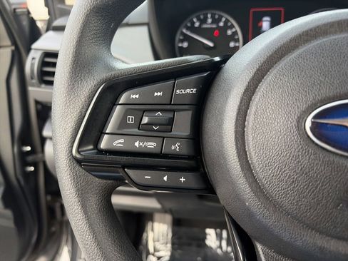 Used 2024 Subaru Crosstrek 2.0i Premium image 9