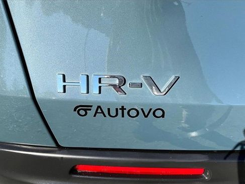 Used 2023 Honda HR-V LX image 32