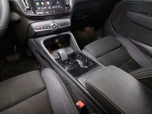 Certified 2023 Volvo XC40 Recharge Plus AWD/4WD image 9