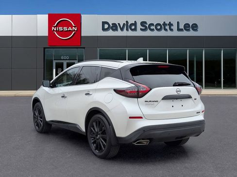 Used 2023 Nissan Murano SV w/ SV Midnight Edition Package image 7