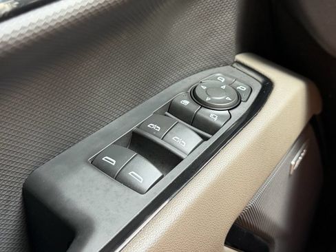 Used 2024 Chevrolet Silverado 1500 ZR2 AWD/4WD image 28
