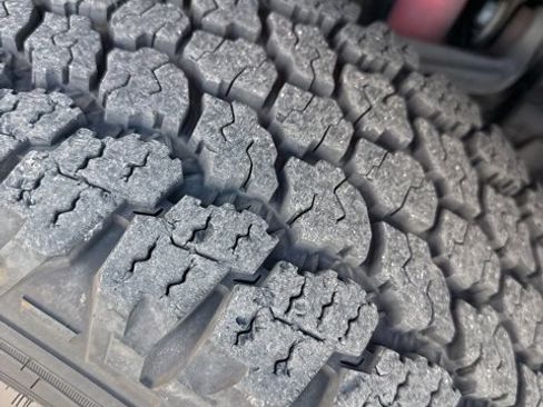 Used 2016 GMC Sierra 2500 Denali w/ Driver Alert Package image 10