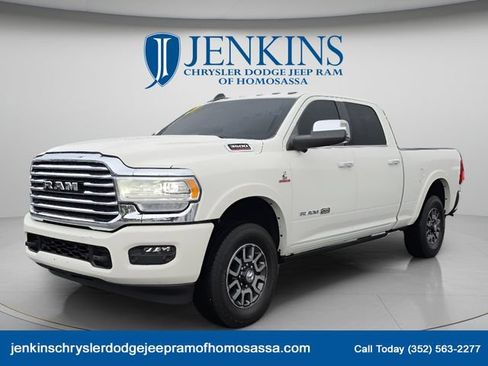 Used 2022 RAM 3500 Limited AWD/4WD image 11