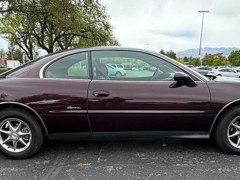 Used 1995 Buick Riviera Supercharged Coupe FWD image 10