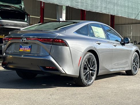 New 2026 Toyota Mirai RWD image 3
