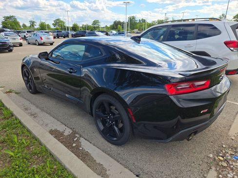 Used 2016 Chevrolet Camaro LT w/ RS Package RWD image 5