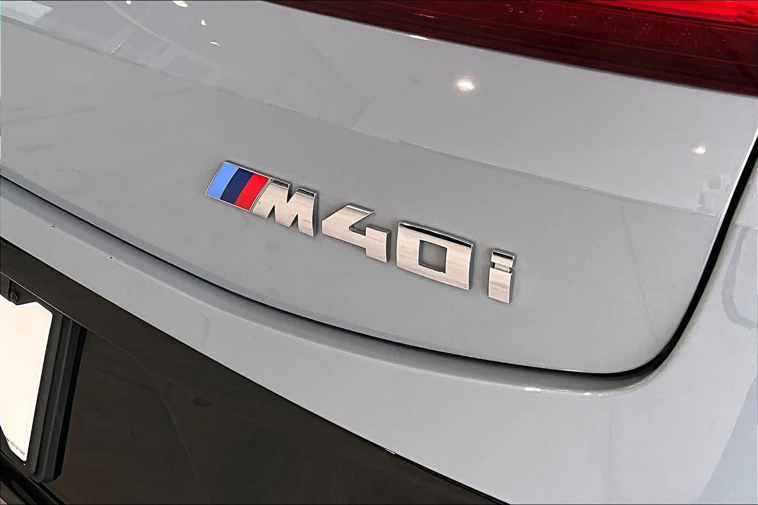 Used 2025 BMW X4 M40i w/ Premium Package AWD/4WD image 9