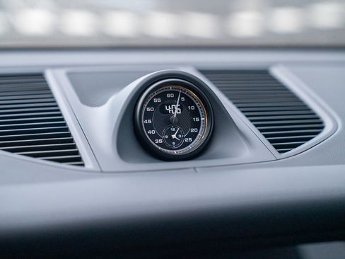 New 2026 Porsche Macan Turbo image 18